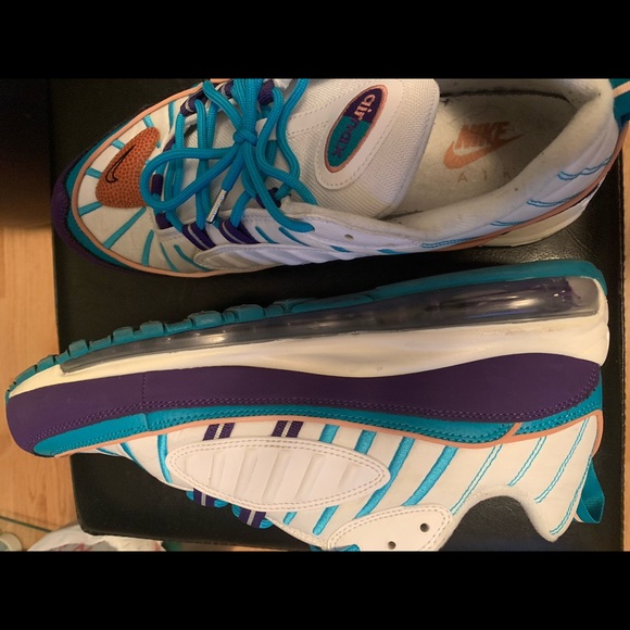 Nike Airmax 97 Hornets - Picture 3 of 3